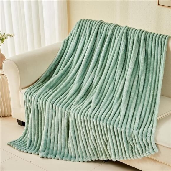 Super Soft Throw Blanket Sage Green Premium Silky Flannel Fleece Ribbed  50"x60" - Picture 3 of 6